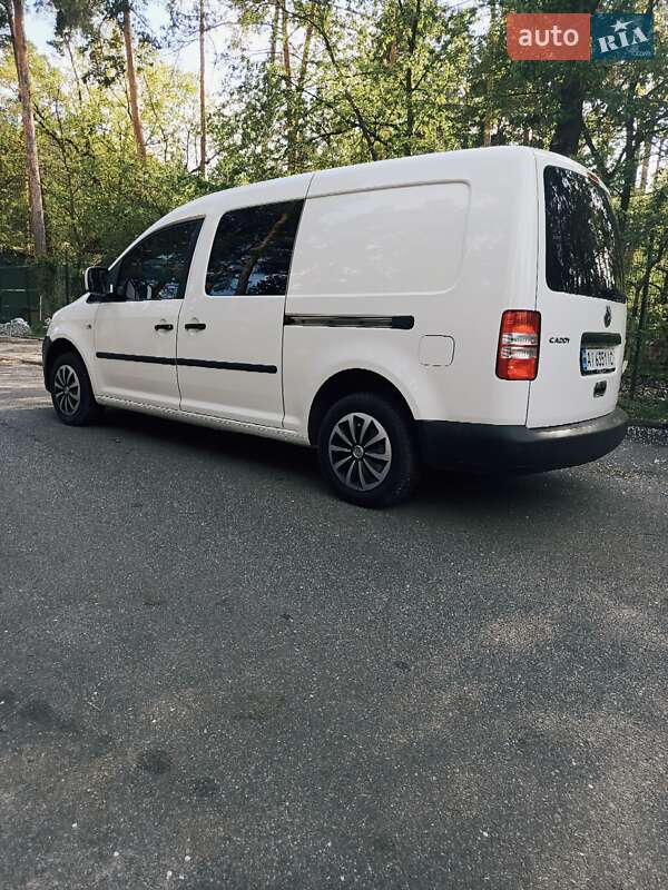 Минивэн Volkswagen Caddy 2014 в Почаеве