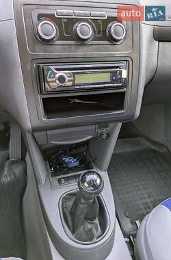 Минивэн Volkswagen Caddy 2011 в 