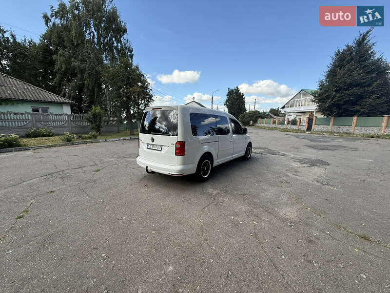Минивэн Volkswagen Caddy 2016 в Киеве