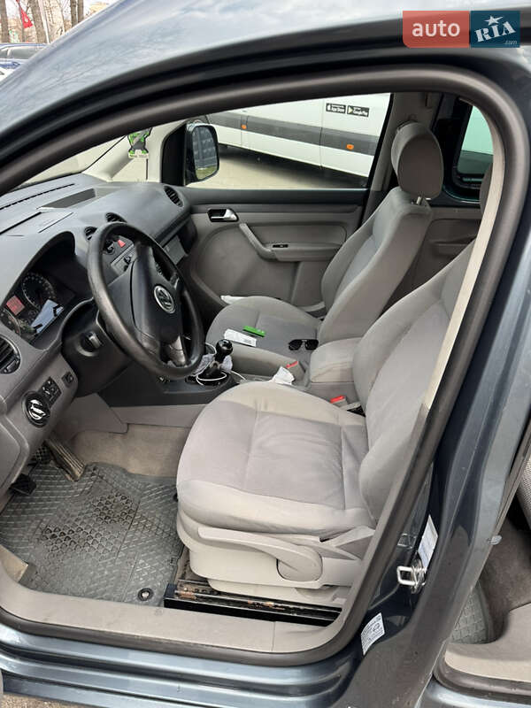 Мінівен Volkswagen Caddy 2005 в Києві