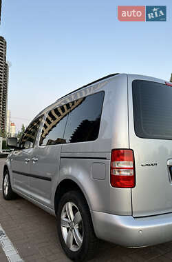 Минивэн Volkswagen Caddy 2015 в 