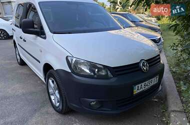 Грузовой фургон Volkswagen Caddy 2015 в Киеве