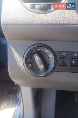 Минивэн Volkswagen Caddy 2009 в 