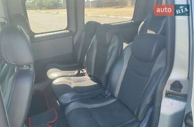 Мінівен Volkswagen Caddy 2008 в  фото 4 Мінівен Volkswagen Caddy 2008 в