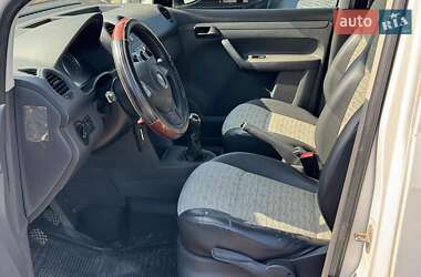 Минивэн Volkswagen Caddy 2012 в 
