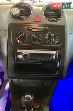 Минивэн Volkswagen Caddy 2005 в 