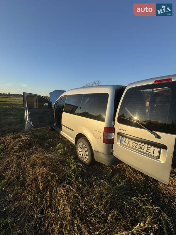 Мінівен Volkswagen Caddy 2010 в Сумах фото 5 Мінівен Volkswagen Caddy 2010 в Сумах