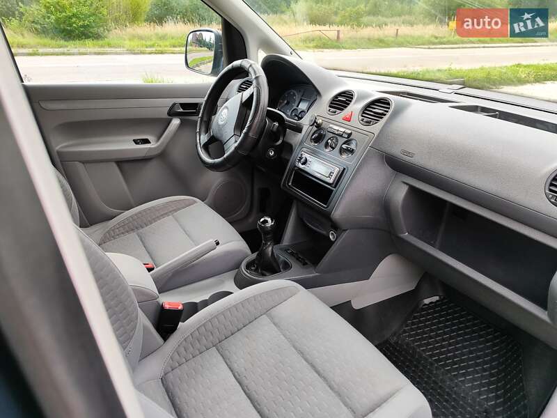 Минивэн Volkswagen Caddy 2008 в Трускавце