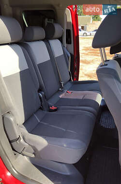 Минивэн Volkswagen Caddy 2011 в 