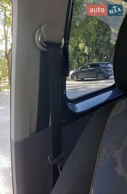 Минивэн Volkswagen Caddy 2007 в 