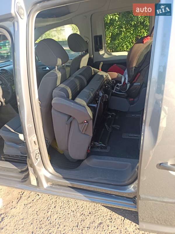 Минивэн Volkswagen Caddy 2015 в Харькове