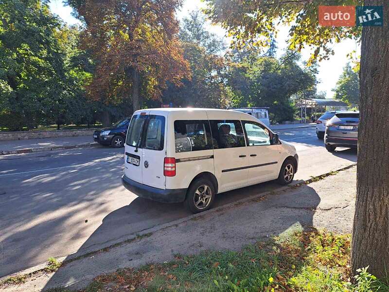 Минивэн Volkswagen Caddy 2011 в Лубнах