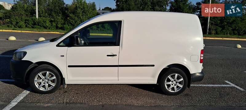 Минивэн Volkswagen Caddy 2011 в Черновцах