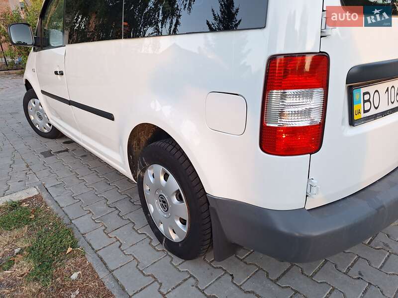 Минивэн Volkswagen Caddy 2007 в Черновцах