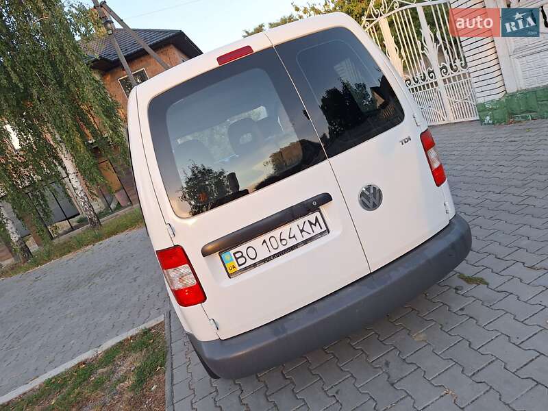 Минивэн Volkswagen Caddy 2007 в Черновцах