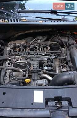 Минивэн Volkswagen Caddy 2013 в 