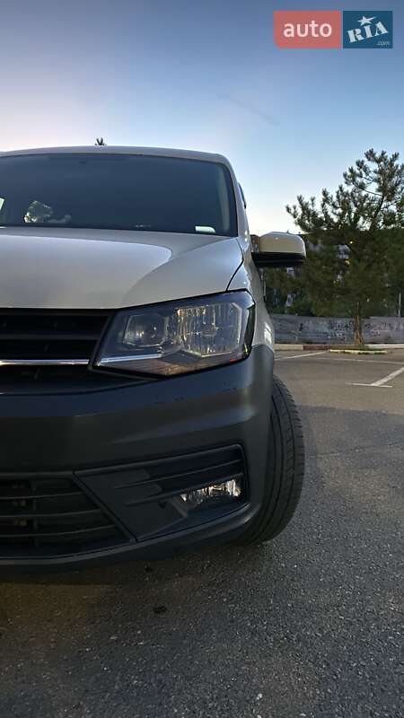 Мінівен Volkswagen Caddy 2015 в Миколаєві