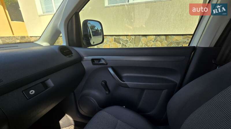 Минивэн Volkswagen Caddy 2011 в Дунаевцах фото 16 Минивэн Volkswagen Caddy 2011 в Дунаевцах