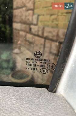 Грузопассажирский фургон Volkswagen Caddy 2012 в 
