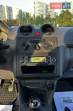 Минивэн Volkswagen Caddy 2010 в 