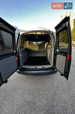 Минивэн Volkswagen Caddy 2010 в 