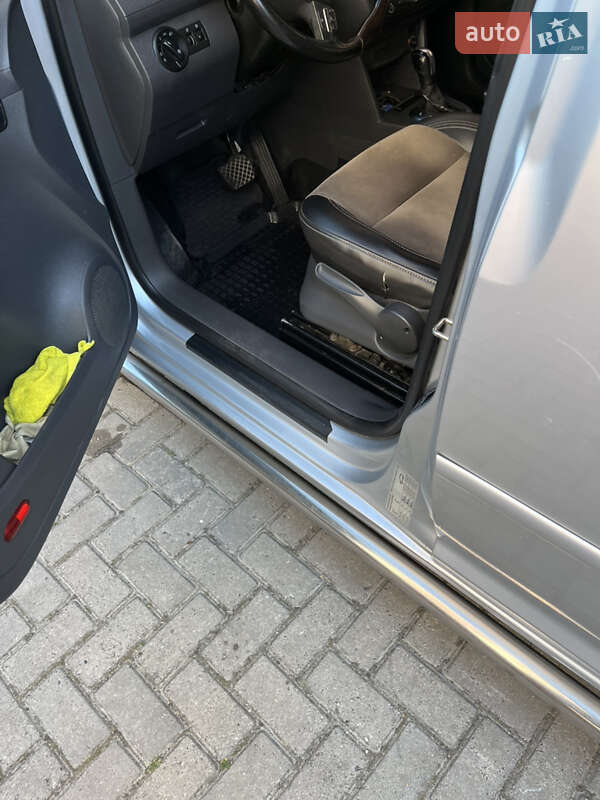 Мінівен Volkswagen Caddy 2011 в Хмельницькому