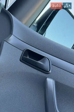 Грузовой фургон Volkswagen Caddy 2013 в 