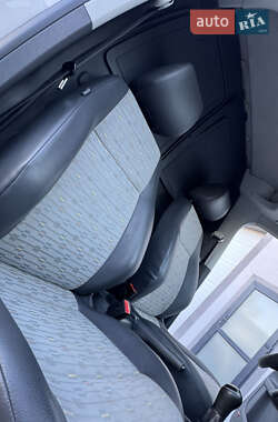 Грузовой фургон Volkswagen Caddy 2013 в 