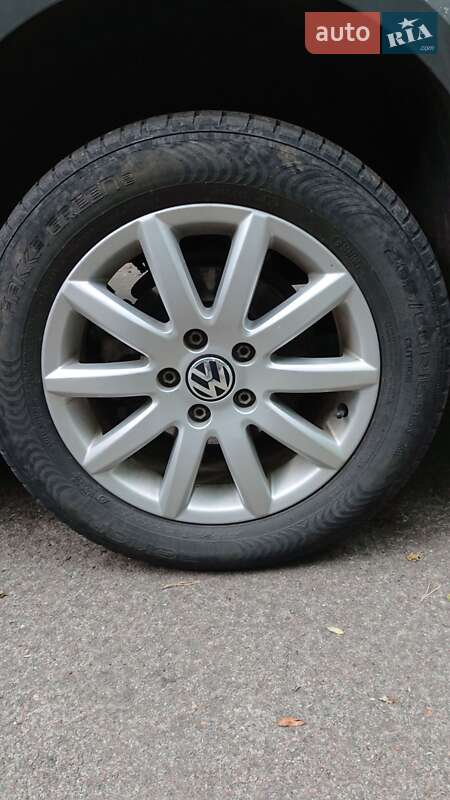 Минивэн Volkswagen Caddy 2015 в Сумах