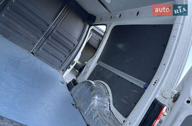 Грузовой фургон Volkswagen Caddy 2013 в 