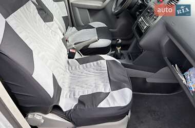 Вантажопасажирський фургон Volkswagen Caddy 2006 в 