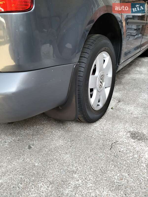 Минивэн Volkswagen Caddy 2009 в Львове