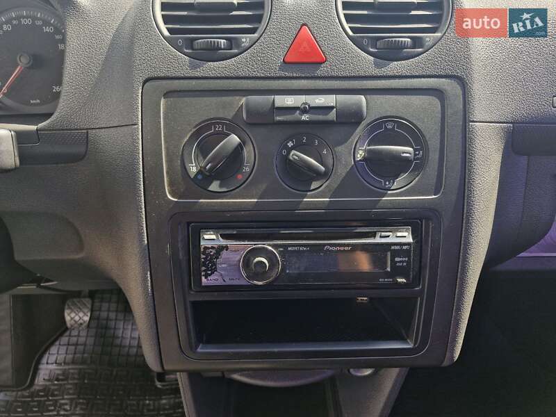 Минивэн Volkswagen Caddy 2008 в Николаеве