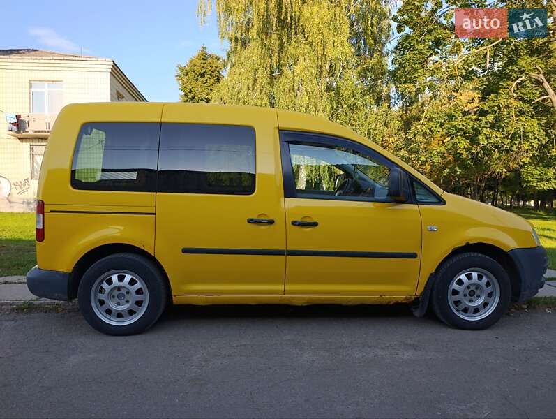 Минивэн Volkswagen Caddy 2006 в Вишневом