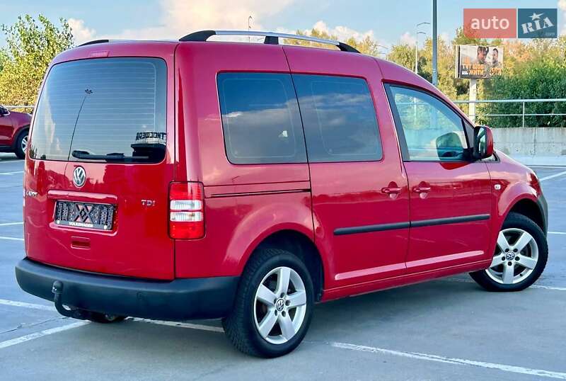 Мінівен Volkswagen Caddy 2014 в Києві