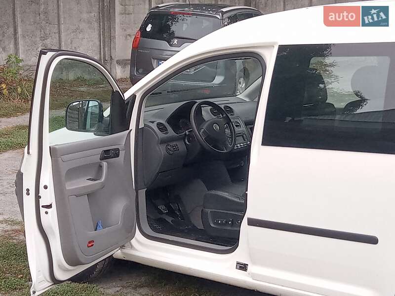 Минивэн Volkswagen Caddy 2006 в Звягеле