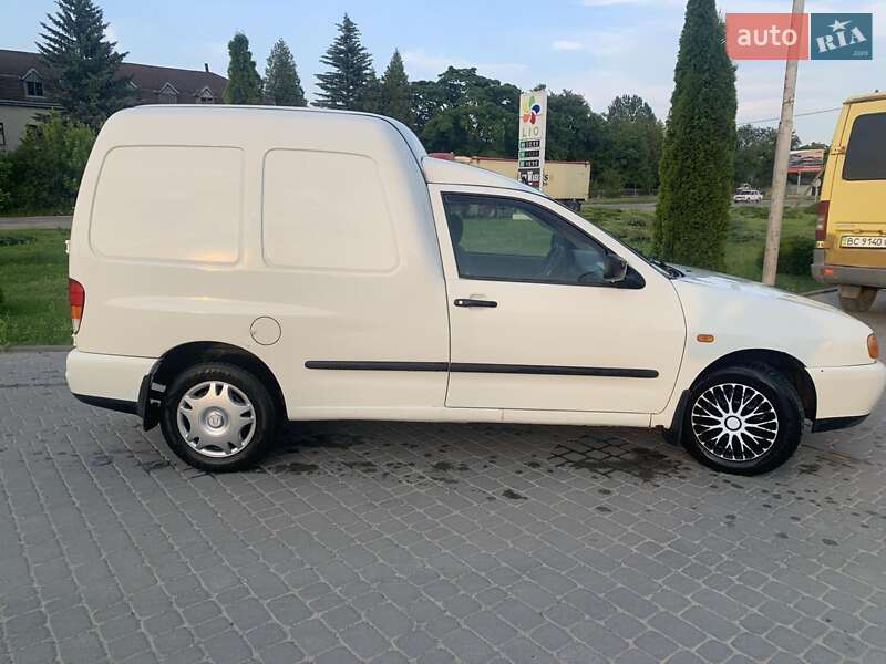 Грузопассажирский фургон Volkswagen Caddy 2000 в Самборе