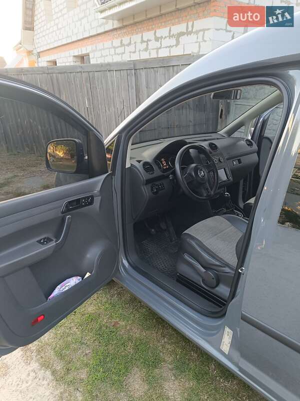 Минивэн Volkswagen Caddy 2012 в Сумах