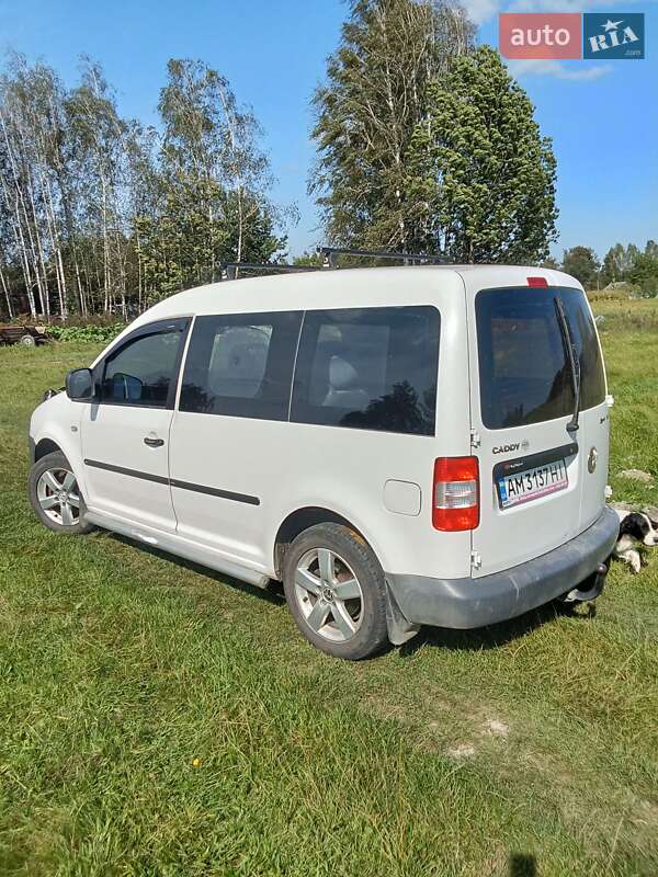 Минивэн Volkswagen Caddy 2008 в Емильчине