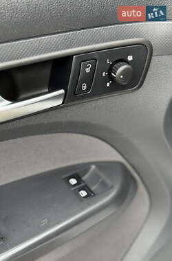 Минивэн Volkswagen Caddy 2011 в 