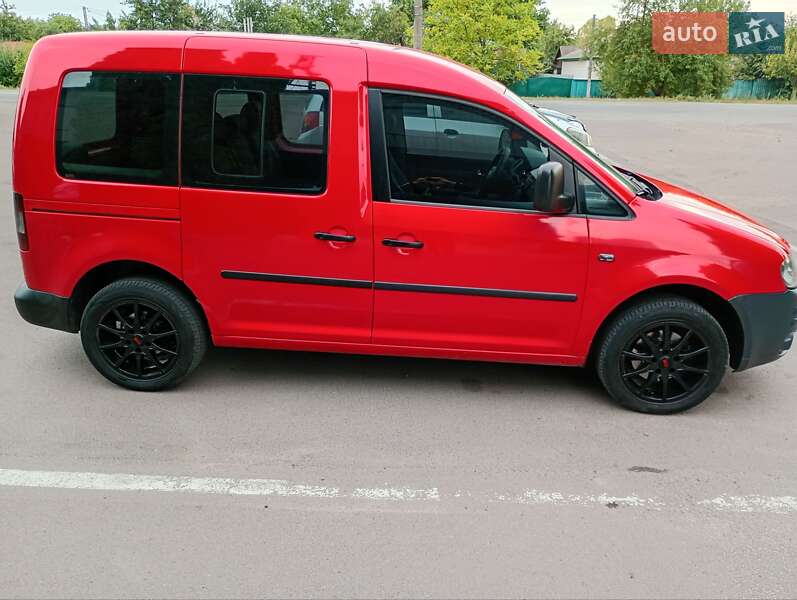 Минивэн Volkswagen Caddy 2006 в Нежине