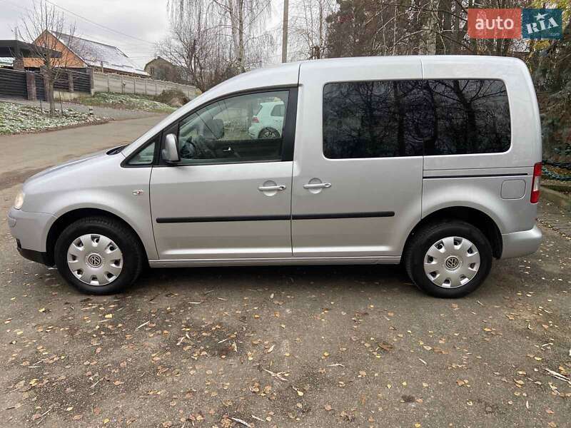Минивэн Volkswagen Caddy 2009 в Киеве