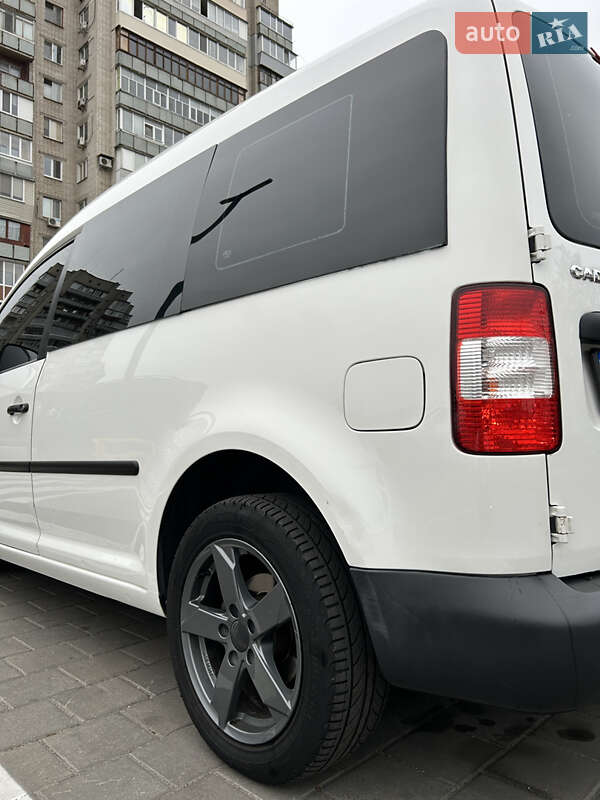 Мінівен Volkswagen Caddy 2005 в Черкасах