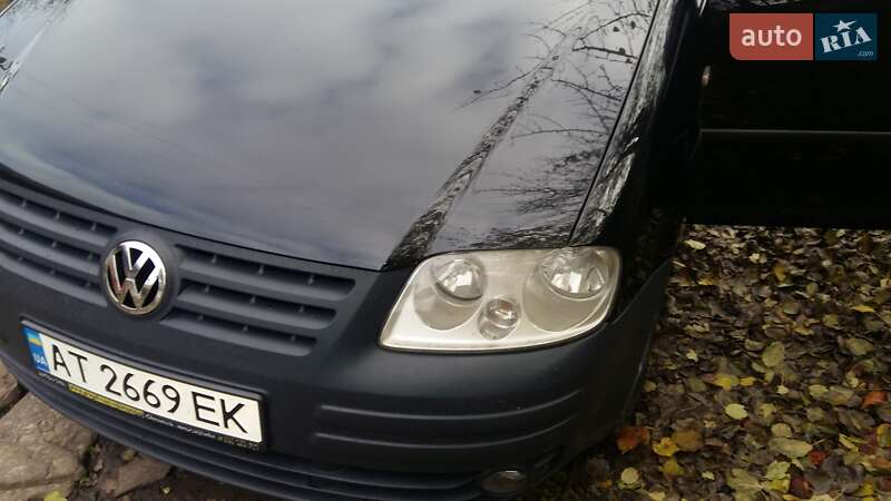 Минивэн Volkswagen Caddy 2009 в Городенке