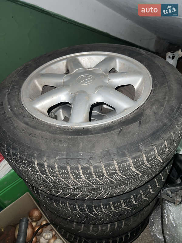 Грузовой фургон Volkswagen Caddy 2003 в Изюме