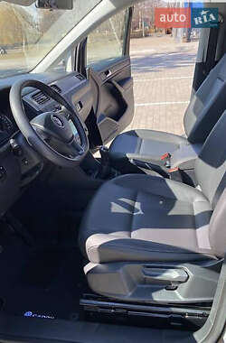 Минивэн Volkswagen Caddy 2017 в 
