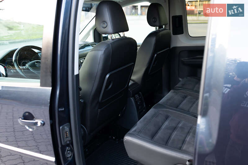 Минивэн Volkswagen Caddy 2016 в Луцке