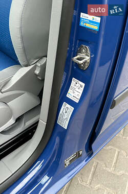 Минивэн Volkswagen Caddy 2009 в 