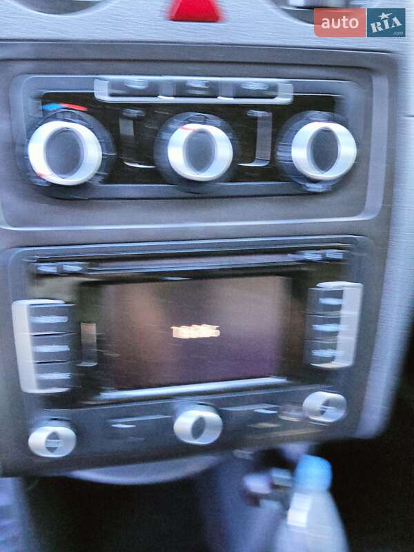 Мінівен Volkswagen Caddy 2011 в Чорткові