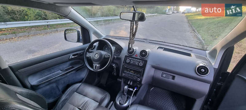 Минивэн Volkswagen Caddy 2012 в Житомире